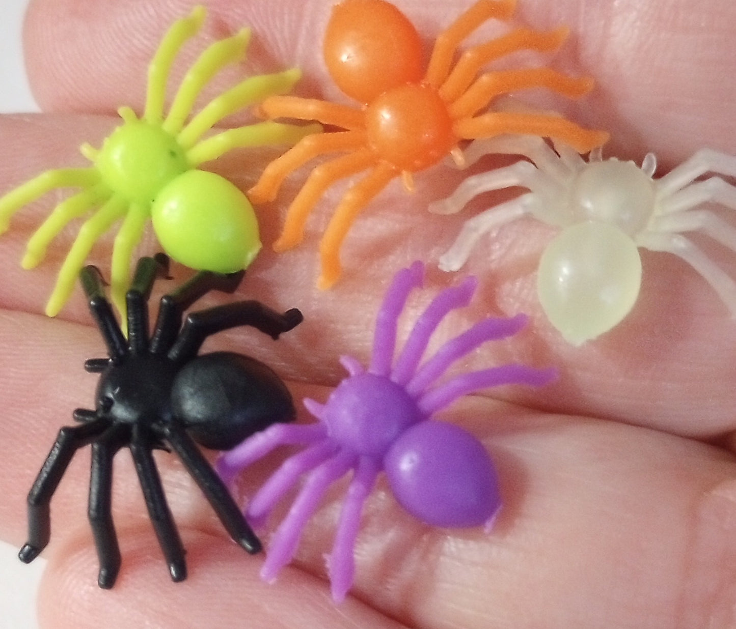 Plastic Spiders - 25ML