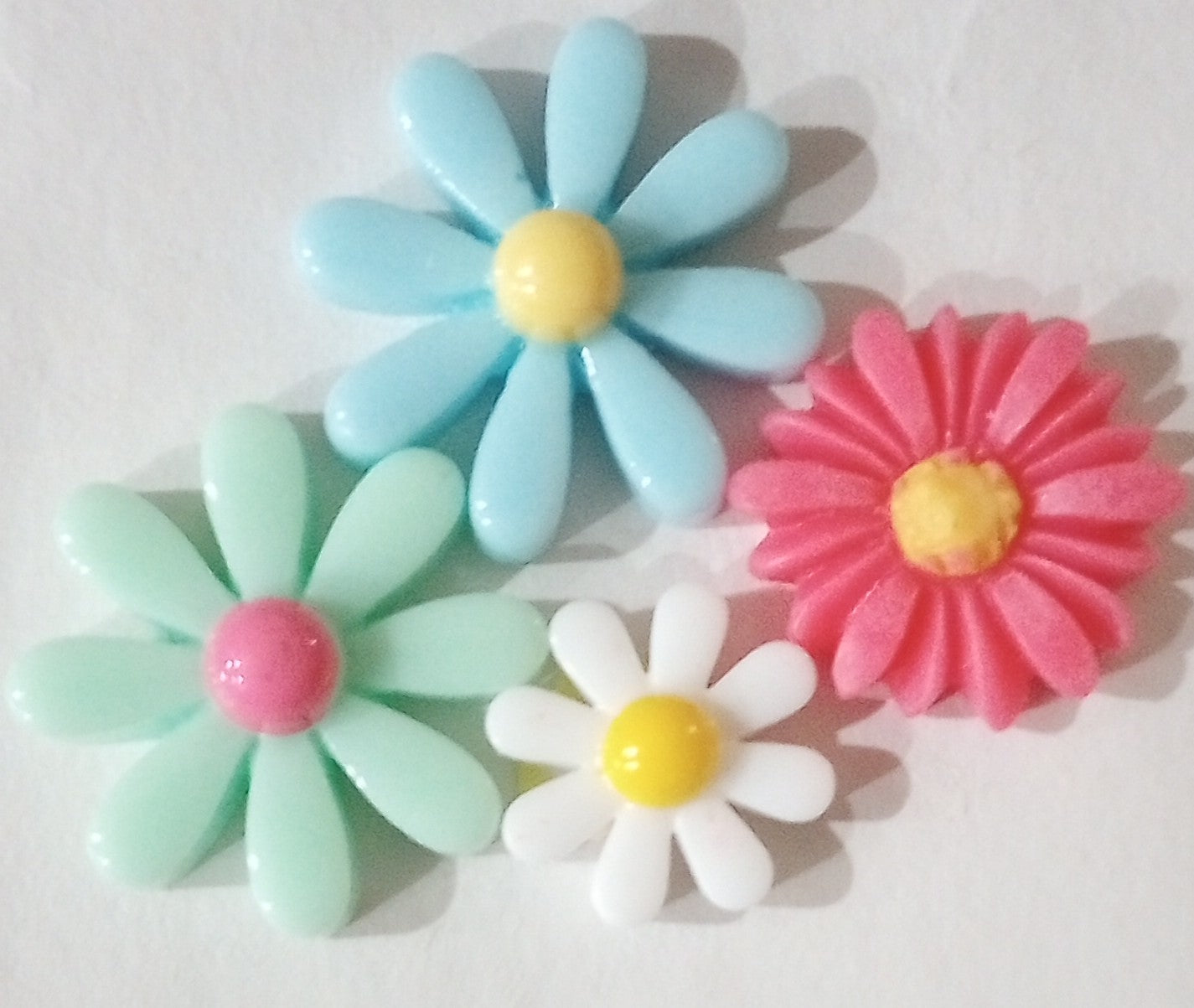 Delicate Flower Charms -  15ML per pack