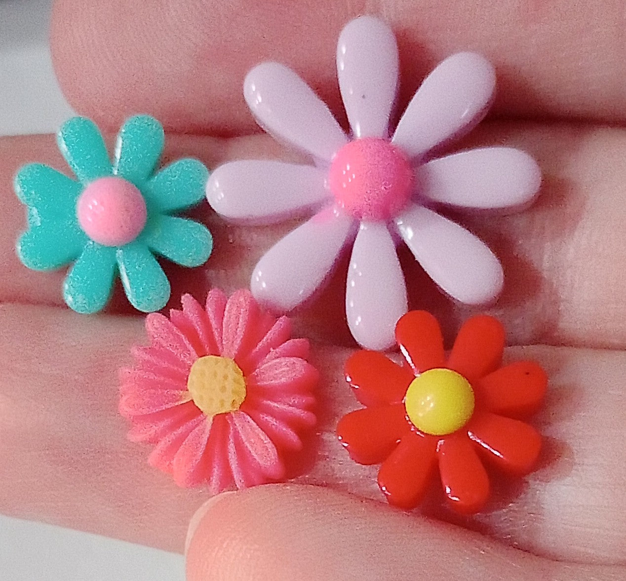 Delicate Flower Charms -  15ML per pack